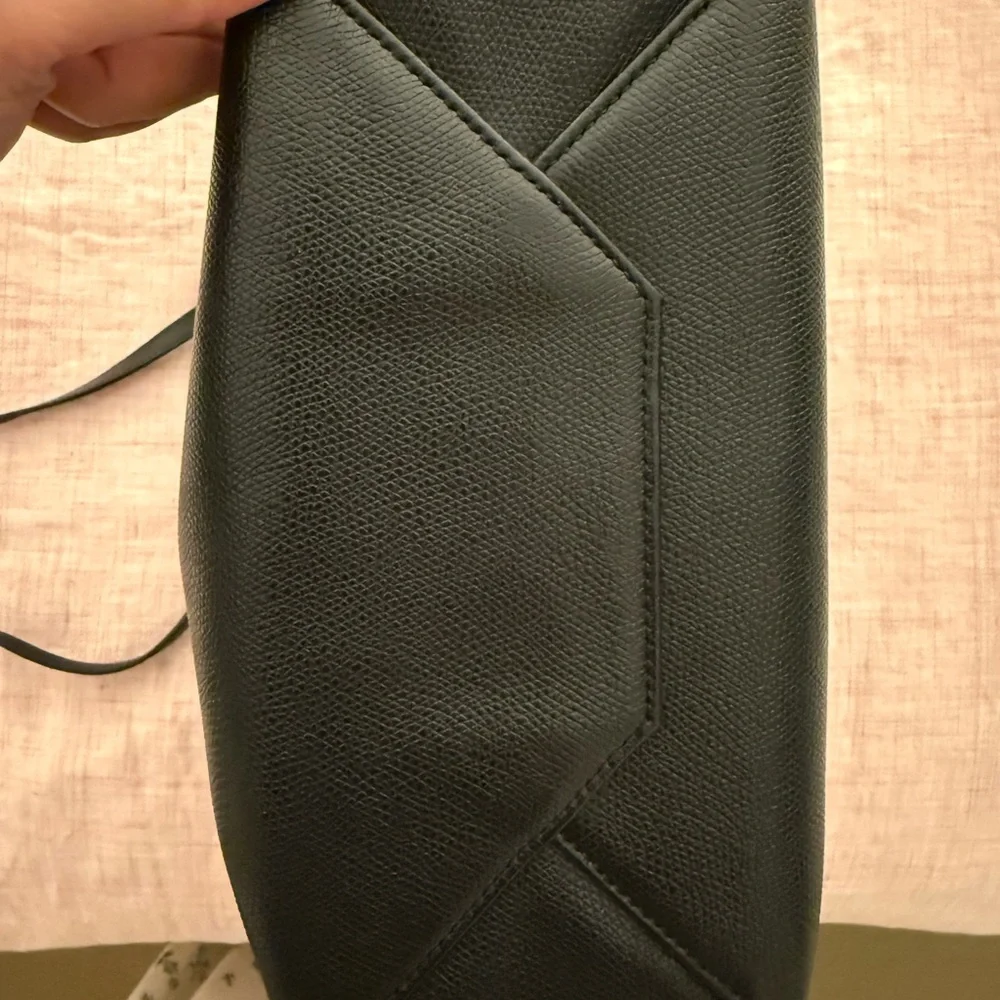 Old Céline Vertical Cabas Tote in Black - Picture 6 of 9